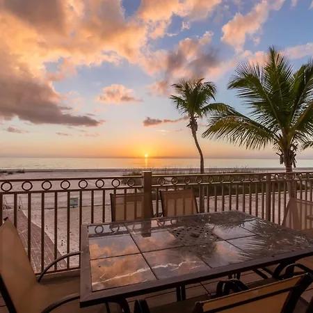 Beachfront Palace Hotel